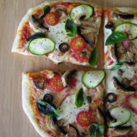 HOW TO MAKE HOMEMADE VEGETARIAN PIZZA RECIPES