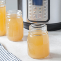 HOW TO MAKE BONE BROTH IN INSTANT POT RECIPES