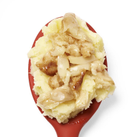 Roasted Garlic Mashed Potatoes Recipe | EatingWell image