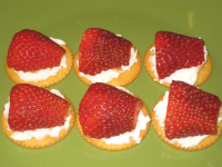 Strawberry Cream Cheese Snacks Recipe - Food.com image