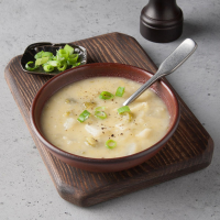 Vegan Potato Leek Soup Recipe: How to Make It image