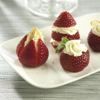Strawberries with Mascarpone Whipped Cream Recipe | Driscoll's image