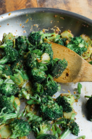 Best Stir-Fried Broccoli with Sichuan Peppercorns Recipe ... image