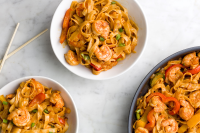 Best Sriracha Shrimp with Noodles Recipe - How to Make ... image