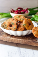 Best Vada Recipe - Tamarind and Thyme image