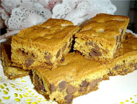 Chocolate Chip Squares Recipe - Food.com image