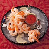Holiday Shrimp on Ice | Rachael Ray In Season image