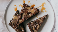 Goji Cacao Chocolate Bark Recipe | LEVO – LEVO Oil ... image