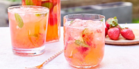 DRINKS WITH STRAWBERRIES RECIPES