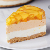 Peaches ‘N’ Cream Cheesecake Recipe by Tasty image