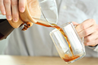 Chemex Brewing Guide - How to Brew Coffee - Blue Bottle Coffee image