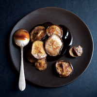 Sautéed Shiitake Mushrooms Recipe | Epicurious image