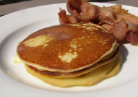 Simple Bisquick Pancakes Recipe - Food.com image