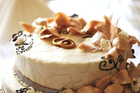 Delicious French Vanilla Wedding Cake Recipe - Cake Decorist image