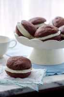 Alice’s Old-Fashioned Whoopie Pies Recipe - Yankee Magazine image