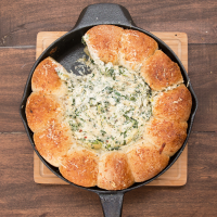 Cheesy Spinach And Artichoke Bread Ring Dip Recipe by Tasty image