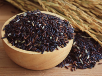 7 Incredible Benefits of Black Rice Nutrition | Organic Facts image