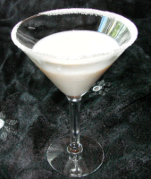 Vanilla Vodka Creamtini Recipe - Food.com image