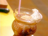 Root Beer Floats Recipe | Rachael Ray | Food Network image