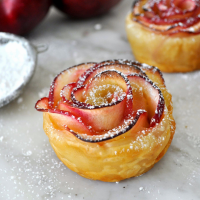 Cooking with Manuela: Apple Roses image