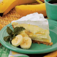 Easy Banana Cream Pie Recipe: How to Make It image