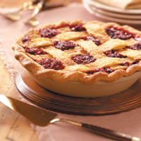 Cran-Raspberry Pie Recipe: How to Make It image