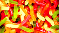 How to Make Infused Edibles Gummy Worms – LEVO Oil ... image