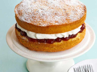 Easy Victoria Sponge Cake Recipe - olivemagazine image
