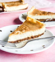 Eggless Baked Cheesecake - The Desserted Girl image