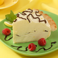 Tangy Lemon Chiffon Pie Recipe: How to Make It image