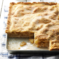 Farm Apple Pan Pie Recipe: How to Make It image
