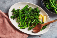 Best Broccoli Rabe Recipe - How to Make Broccoli Rabe image