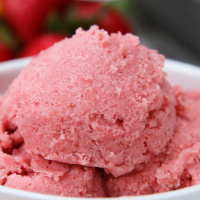 Healthy Strawberry Banana Frozen Yogurt Recipe by Tasty image