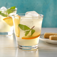 Orange Blossom Mint Refresher Recipe: How to Make It image