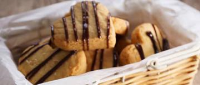 Butter biscuits with chocolate - Recipes - Snowflake image
