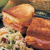 Toasted Cheese Supreme Recipe: How to Make It image