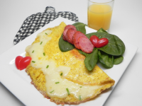 HOW TO MAKE THE PERFECT CHEESE OMELETTE RECIPES