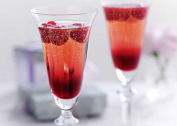 Raspberry prosecco cocktail | Sainsbury's Recipes image