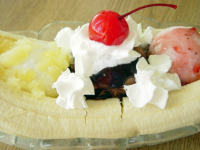Traditional Banana Split Recipe - Food.com image