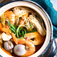 Japanese Donabe Clay Pot Seafood Soup | partners ... image