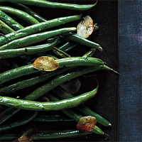 Garlic Haricots Verts Recipe | MyRecipes image