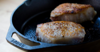 COOKING THICK PORK CHOPS IN SKILLET RECIPES