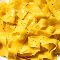 allplants | Blog: Vegan Saffron Pasta Recipe image