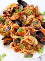 Frutti di Mare Recipe ( Seafood Spaghetti ) • CiaoFlorentina image