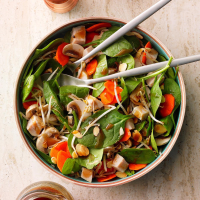 Chinese Spinach-Almond Salad Recipe: How to Make It image