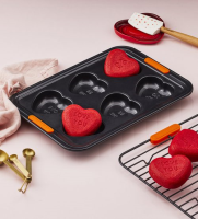 Love Heart Cakes | Le Creuset Recipes image