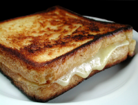 Lightly-Butter Fried Cheese Sandwich Recipe - Food.com image