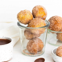 Homemade Air Fryer Doughnut Holes – Snacks and Sips image