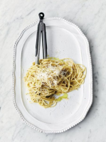 Sweet leek carbonara | Jamie Oliver pasta recipes image