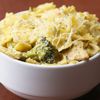 One-Pot Creamy Chicken and Broccoli Pasta Recipe by Tasty image